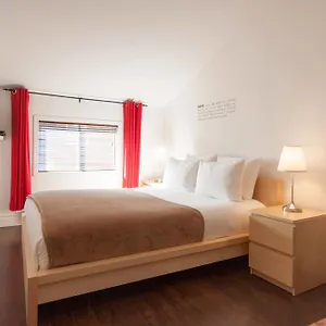 Bed & Breakfast Du Village Bbv ***