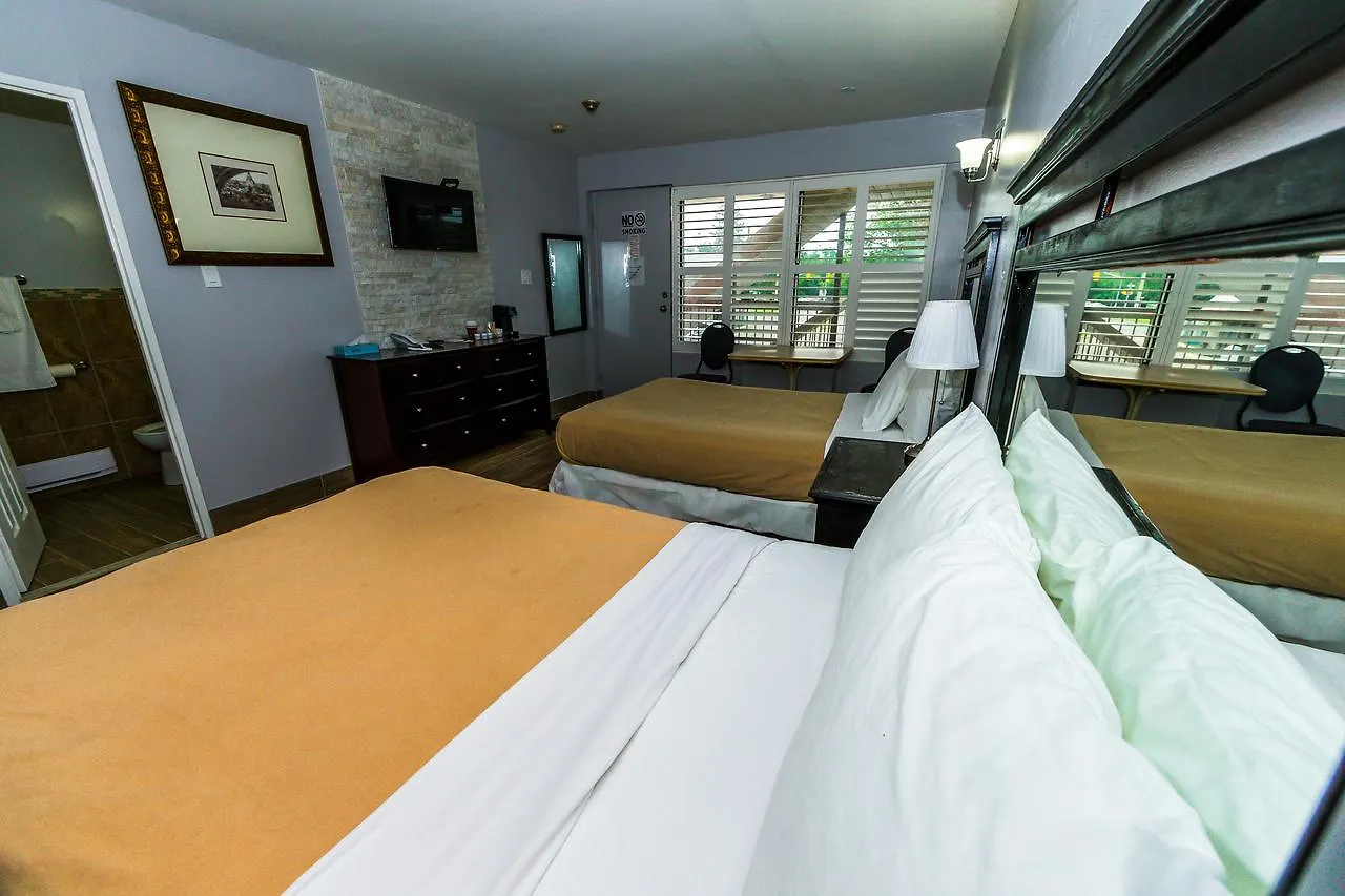 New Plaza Motel Toronto
