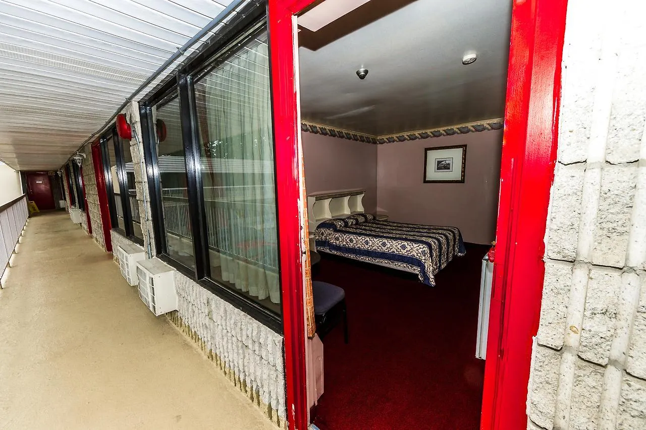 New Plaza Motel Toronto