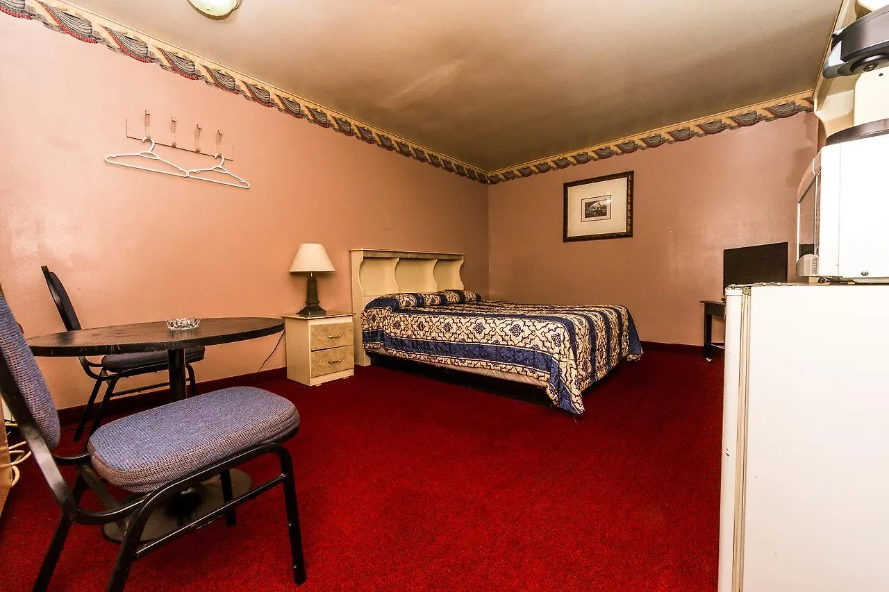 New Plaza Motel Toronto