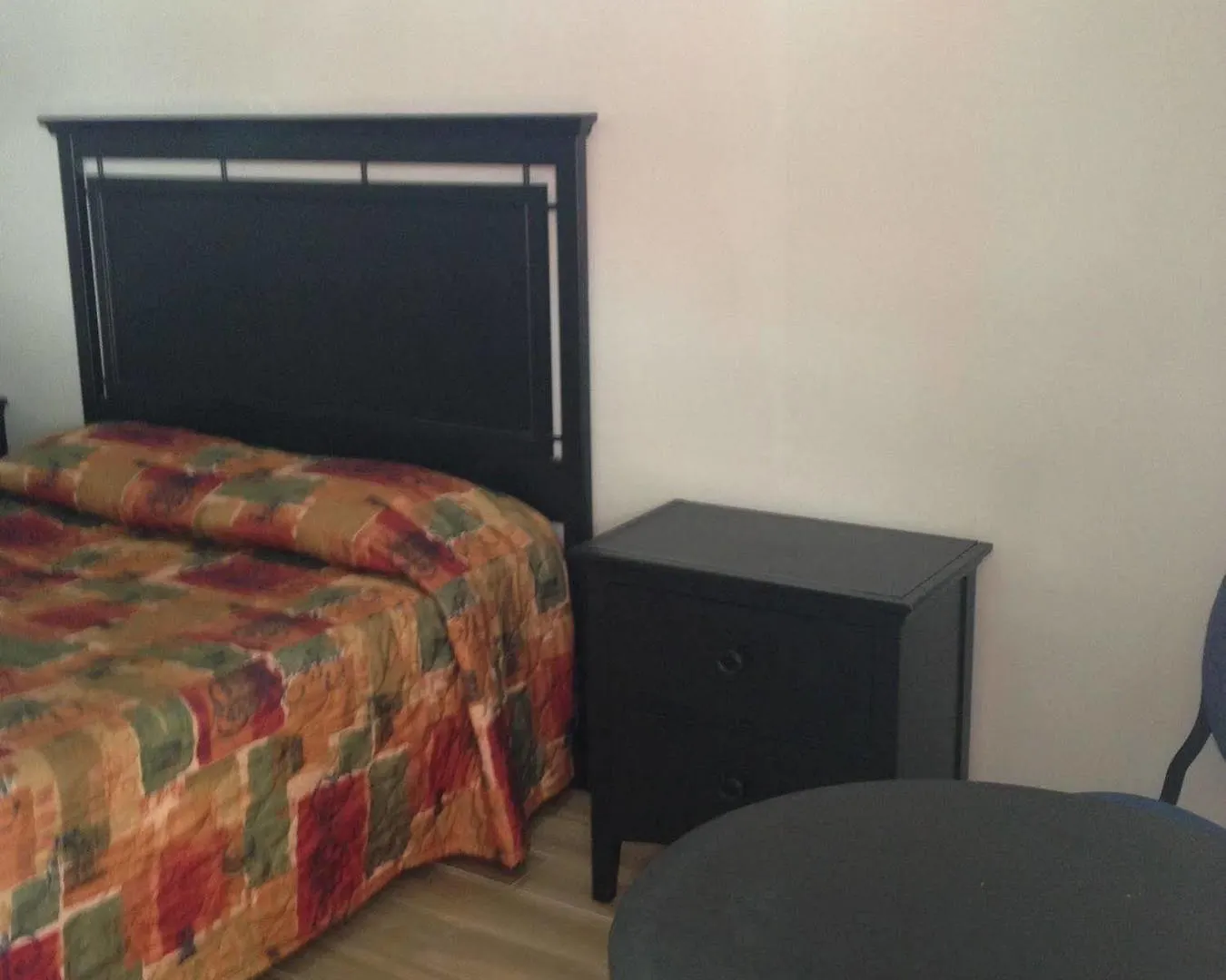**  New Plaza Motel Toronto Canada